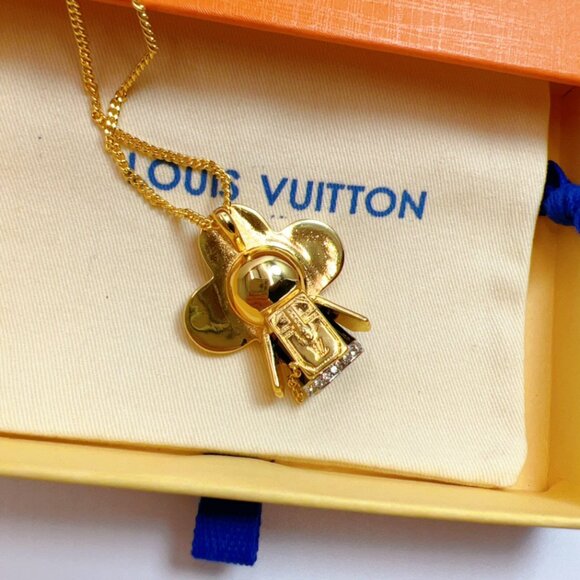 Louis Vuitton Necklace M2222 Collier Astro LV Galaxy Silver Metal used with BOX - Picture 2 of 6